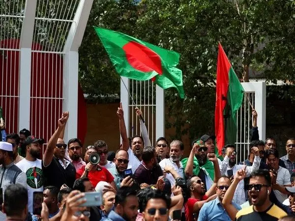 अंतरिम सरकार गठन से पहले Bangladesh की संसद भंग