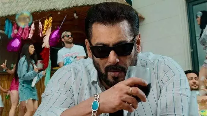 Salman Khan के पार्टी फीवर की अनदेखी तस्वीर