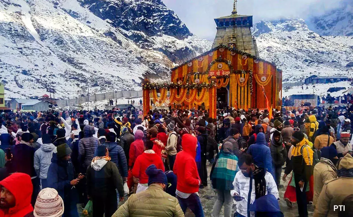 Kedarnath में छठे दिन 230 से अधिक तीर्थयात्रियों को निकाला गया