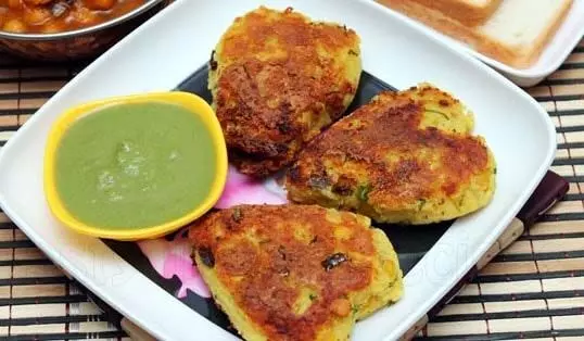 Potato Patties: व्रत के लिए फलाहार के रूप में है शानदार विकल्प