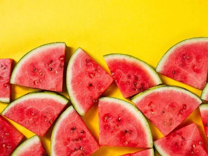 Watermelon का टुकड़े से चमक उठेगा स्किन, ऐसे करे इस्तेमाल