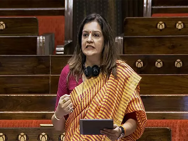 Priyanka Chaturvedi ने बांग्लादेश में शांति बहाली का आह्वान किया