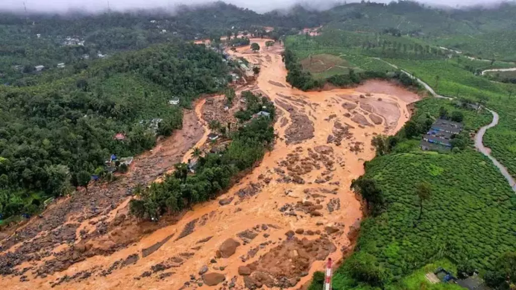 Landslide में छीन गया घर, उच्च शिक्षा प्राप्त करने का अभी सपना रहा अधूरा