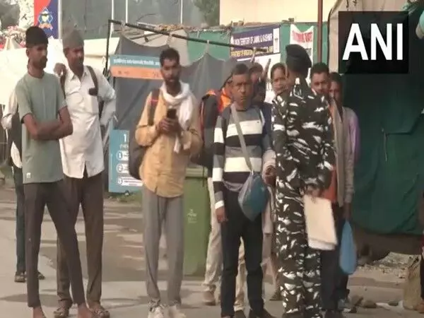 Amarnath Yatra के लिए श्रीनगर से तीर्थयात्रियों का एक और जत्था रवाना