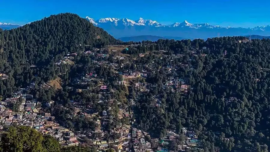 Nainital का लोकप्रिय पर्यटक स्थल डोरोथी सीट भूस्खलन के बाद ढह गया