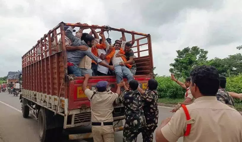 Sangareddy में तनाव, किसानों ने RRR सर्वे में बाधा डाली