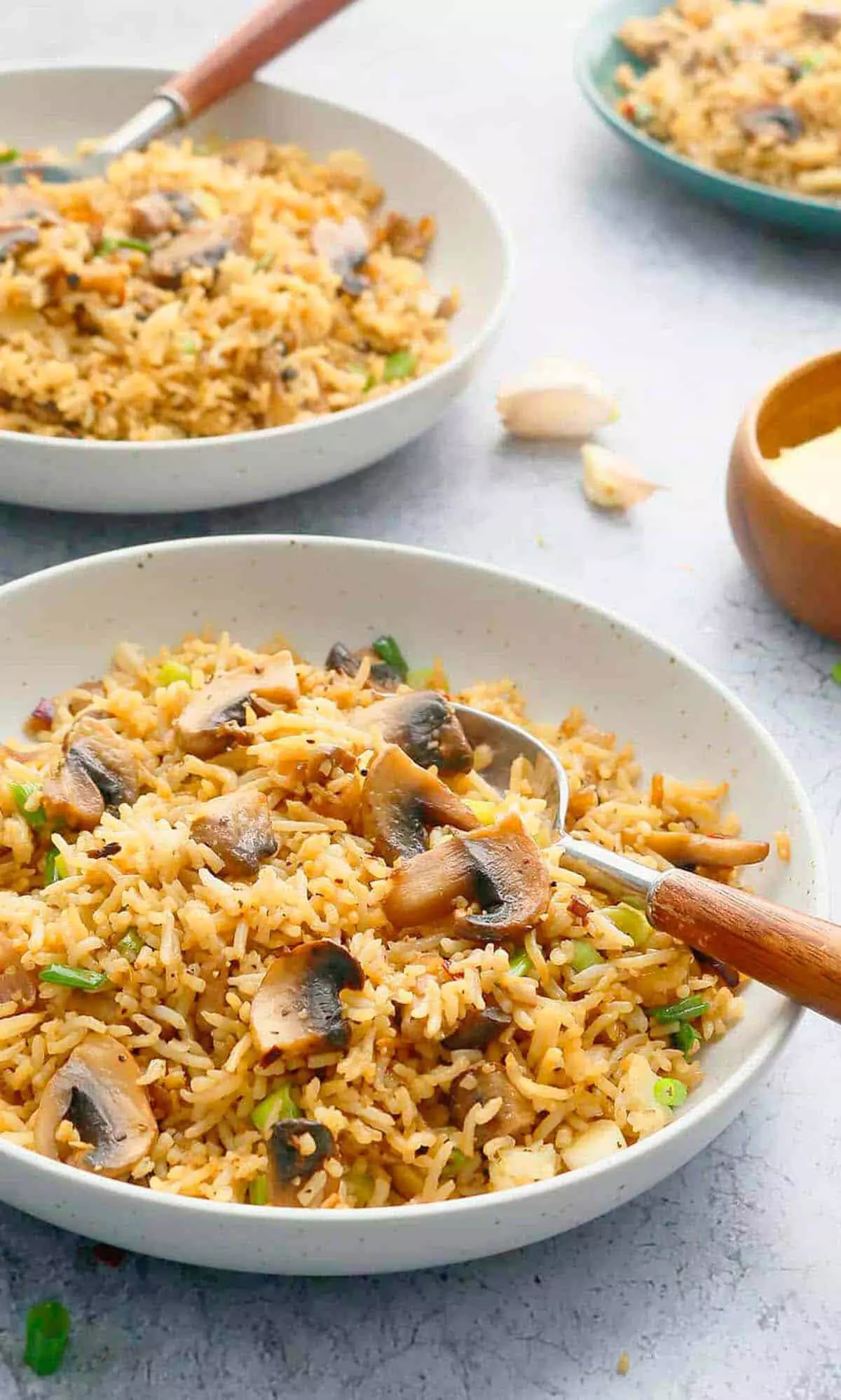 Garlic Mushroom Rice एक स्वादिष्ट व्यंजन  20 से 30 मिनट तैयार करे