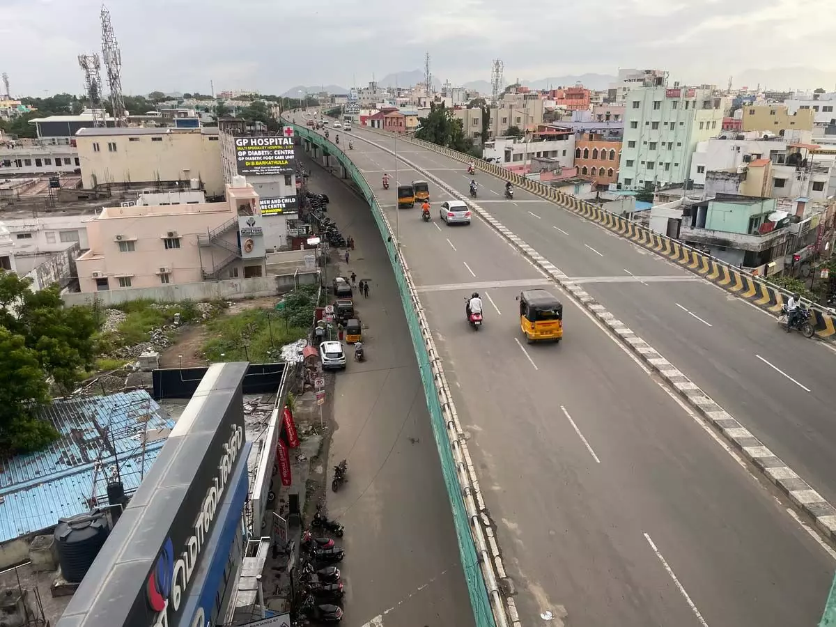 Tamil Nadu : गांधीपुरम फ्लाईओवर के दो रैंप का इंतजार जारी