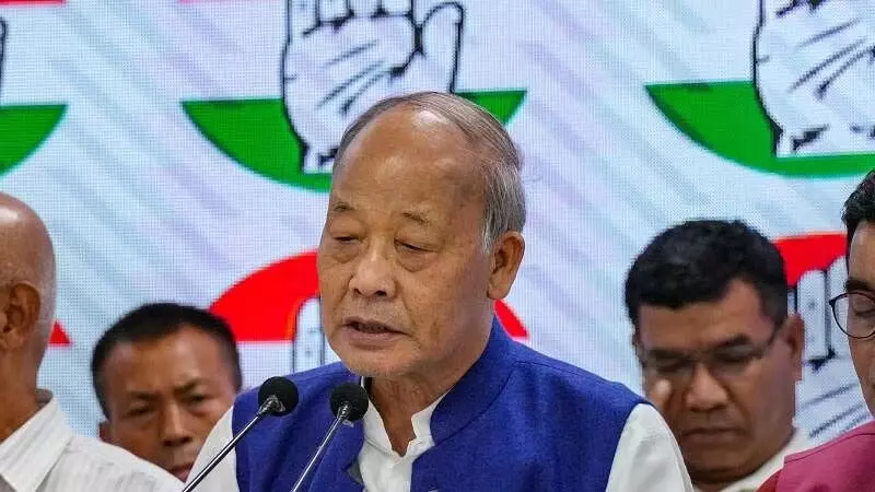 Manipur: कांग्रेस विधायकों ने विधानसभा से वॉकआउट किया