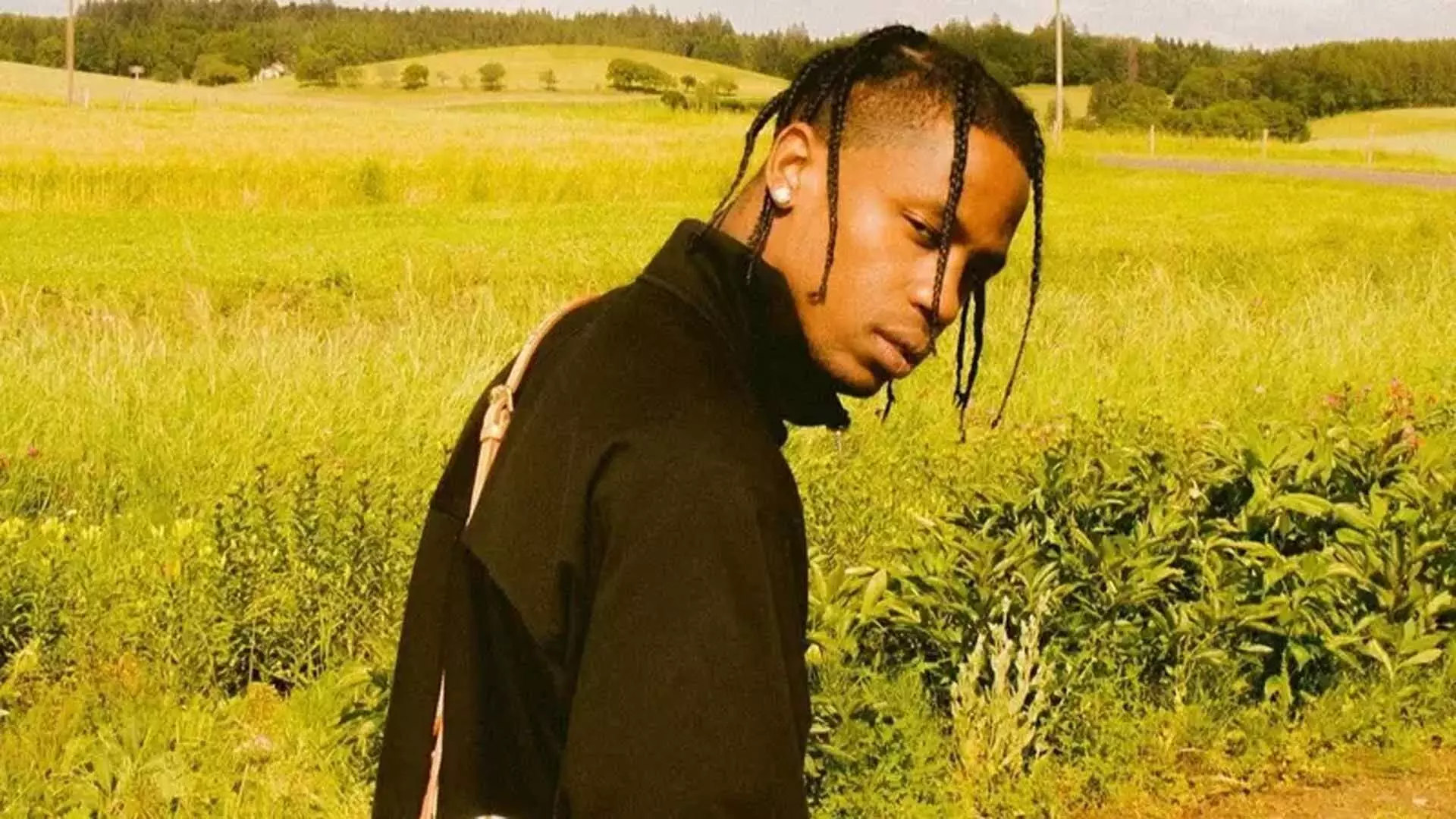 Travis Scott को पेरिस में सुरक्षा गार्ड से विवाद के बाद गिरफ्तार किया गया