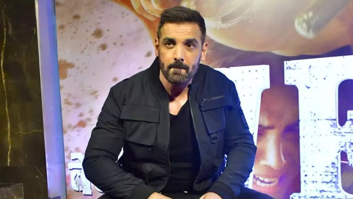 John Abraham ने पान मसाला का विज्ञापन करने वाले पर कहा