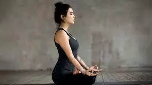 yoga: अच्छी फिटनेस के लिए रोज करें ये 3 असरदार योगाभ्‍यास