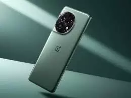 OnePlus सस्ता हुआ 100W चार्जिंग वाला धांसू फोन