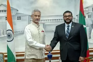 Jaishankar ने मालदीव के रक्षा मंत्री से मुलाकात की, सुरक्षा सहयोग पर चर्चा की