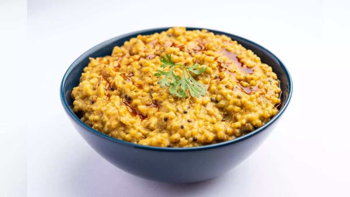 नए तरीके से बनाये Bajra Khichdi, सेहत के लिए बेहद फायदेमंद