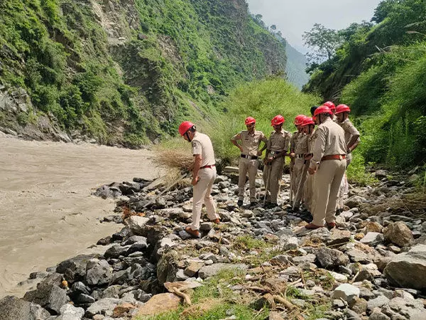 Shimla पुलिस का तलाशी अभियान जारी, 55 लोग लापता