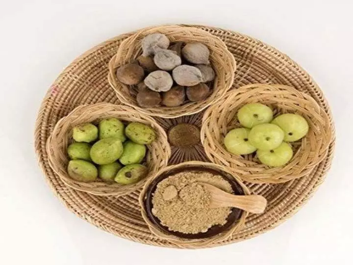 Triphala: कब्ज और बवासीर के लिए वरदान है त्रिफला