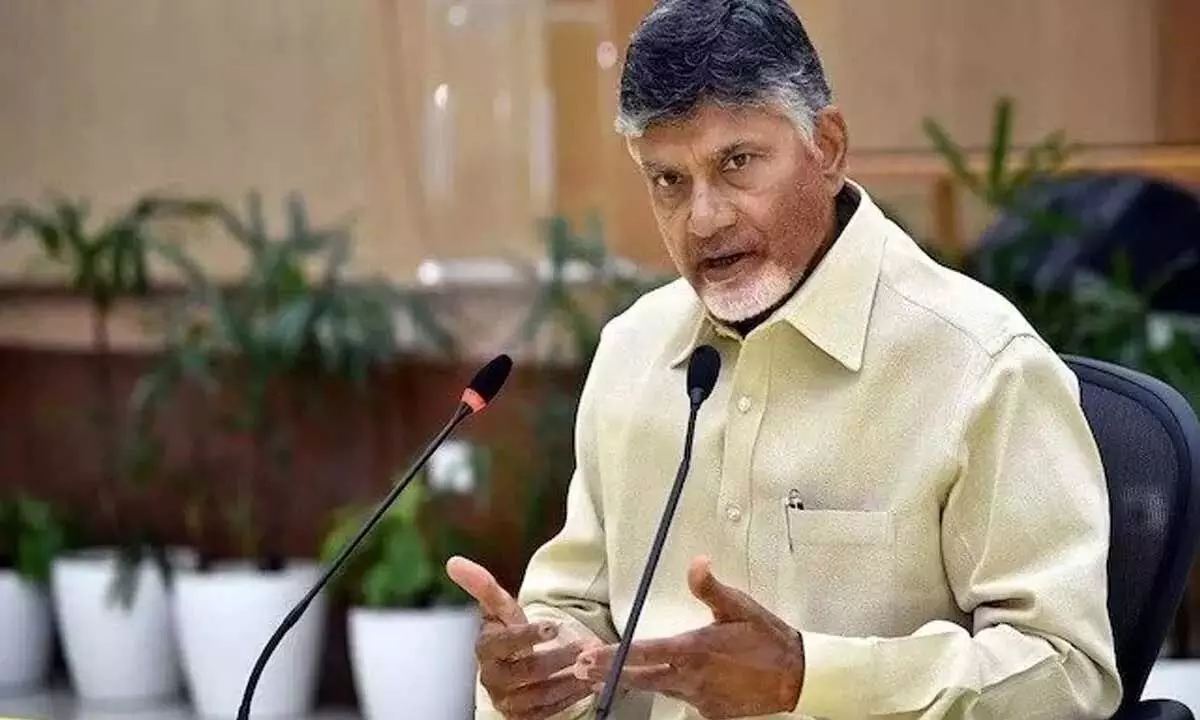 Chandrababu ने पार्टी को मजबूत करने पर चर्चा के लिए तेलंगाना टीडीपी नेताओं से मुलाकात की