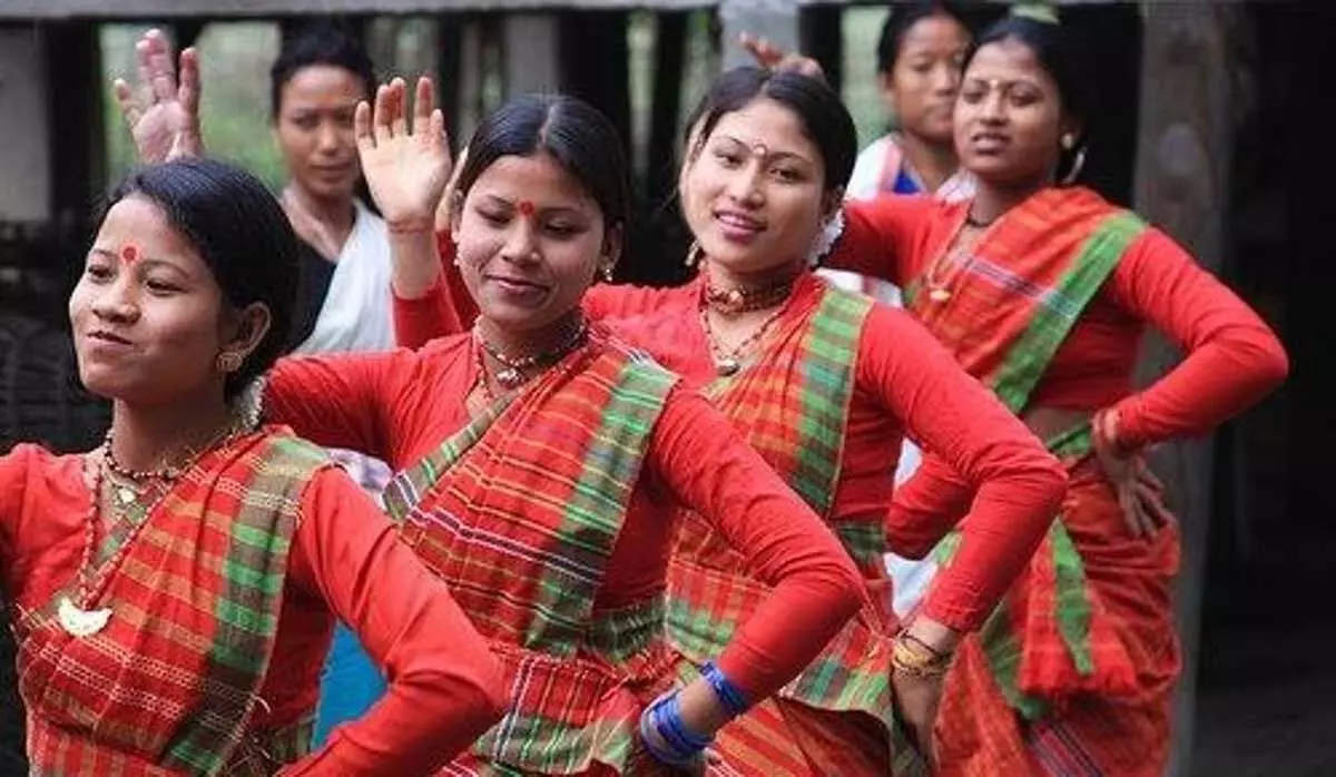 Assam : नवा बिहान समाज ने लखीमपुर में विश्व के स्वदेशी लोगों का अंतर्राष्ट्रीय दिवस मनाया