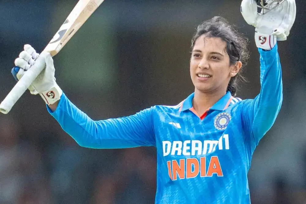 Smriti Mandhana ने 20 मीटर से गोल किया