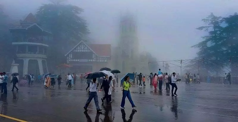 Shimla: राज्य भर में 135 सड़कें बाधित, 56 जलापूर्ति योजनाएं बाधित