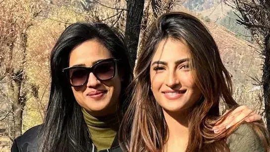 Shweta Tiwari अपनी बेटी पलक तिवारी के इब्राहिम को डेट करने पर प्रतिक्रिया दी