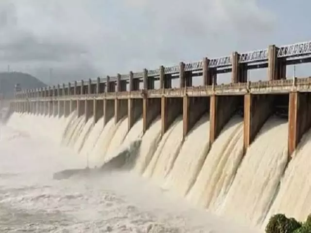 Tungabhadra बांध का गेट टूटने से गांवों में अलर्ट जारी