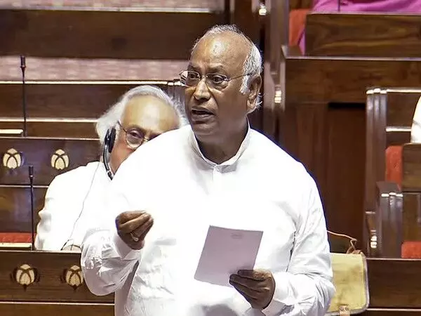 Mallikarjun Kharge ने विक्रम साराभाई को उनकी जयंती पर श्रद्धांजलि दी