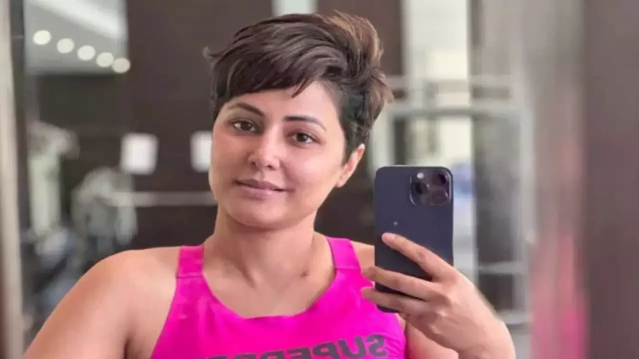 Hina Khan हिंदुओं की सुरक्षा के लिए प्रार्थना की