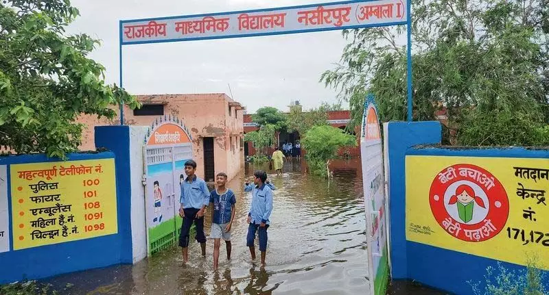 Haryana : अंबाला में कॉलोनियों, स्कूलों, दफ्तरों, बाजारों में पानी भरा रहा