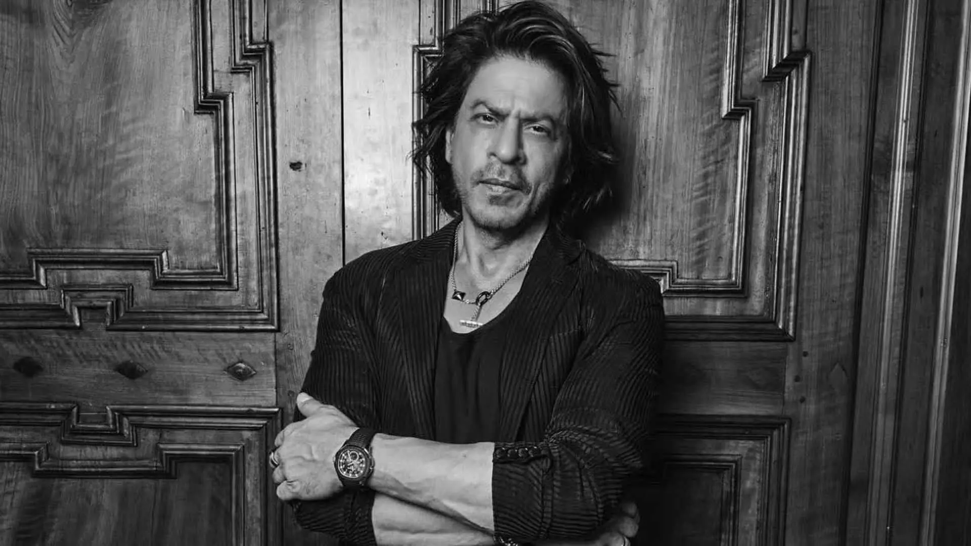 Shah Rukh Khan ने लोकार्नो फिल्म फेस्टिवल में 59 लाख रुपये की लग्जरी घड़ी दिखाई