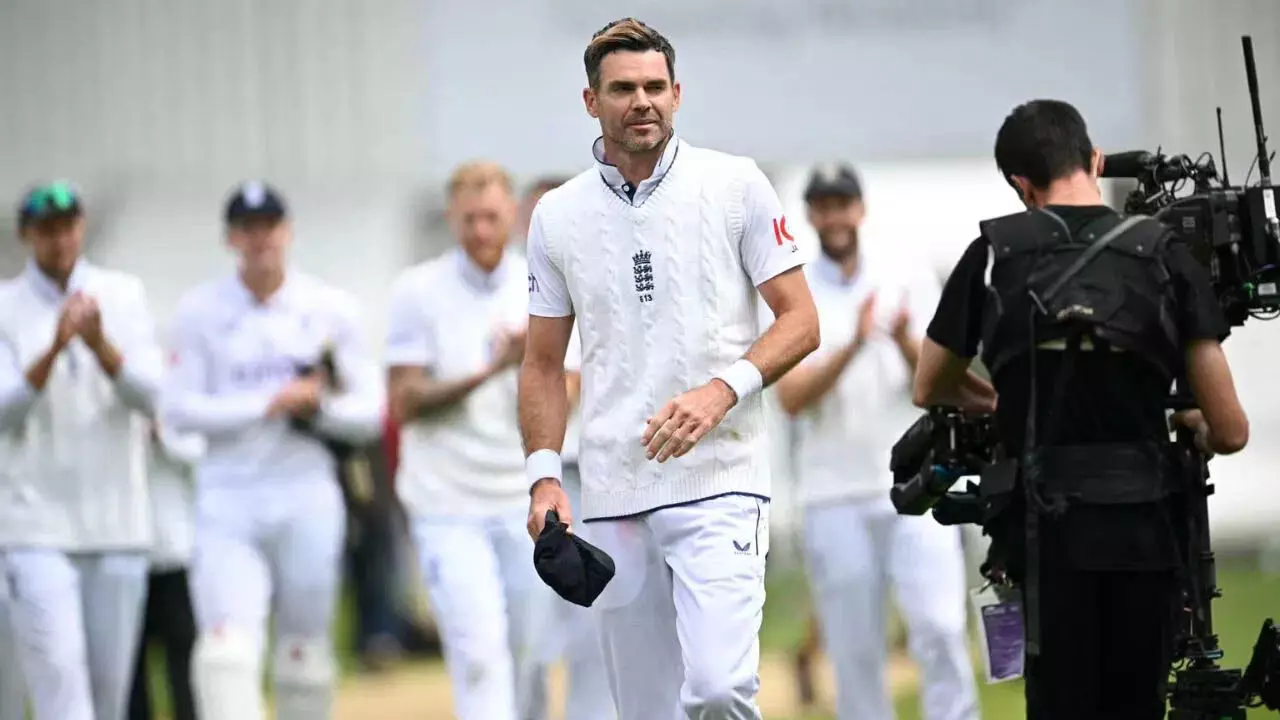 James Anderson ने द हंड्रेड में खेलने की इच्छा जताई