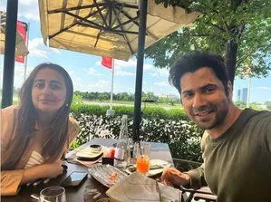 Varun Dhawan ने अपनी जिंदगी में हमेशा मौजूद खूबसूरती की झलक दिखाई