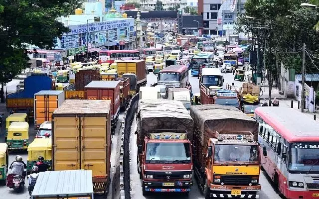 Flyover के लिए यातायात योजना का सफल रहा परीक्षण