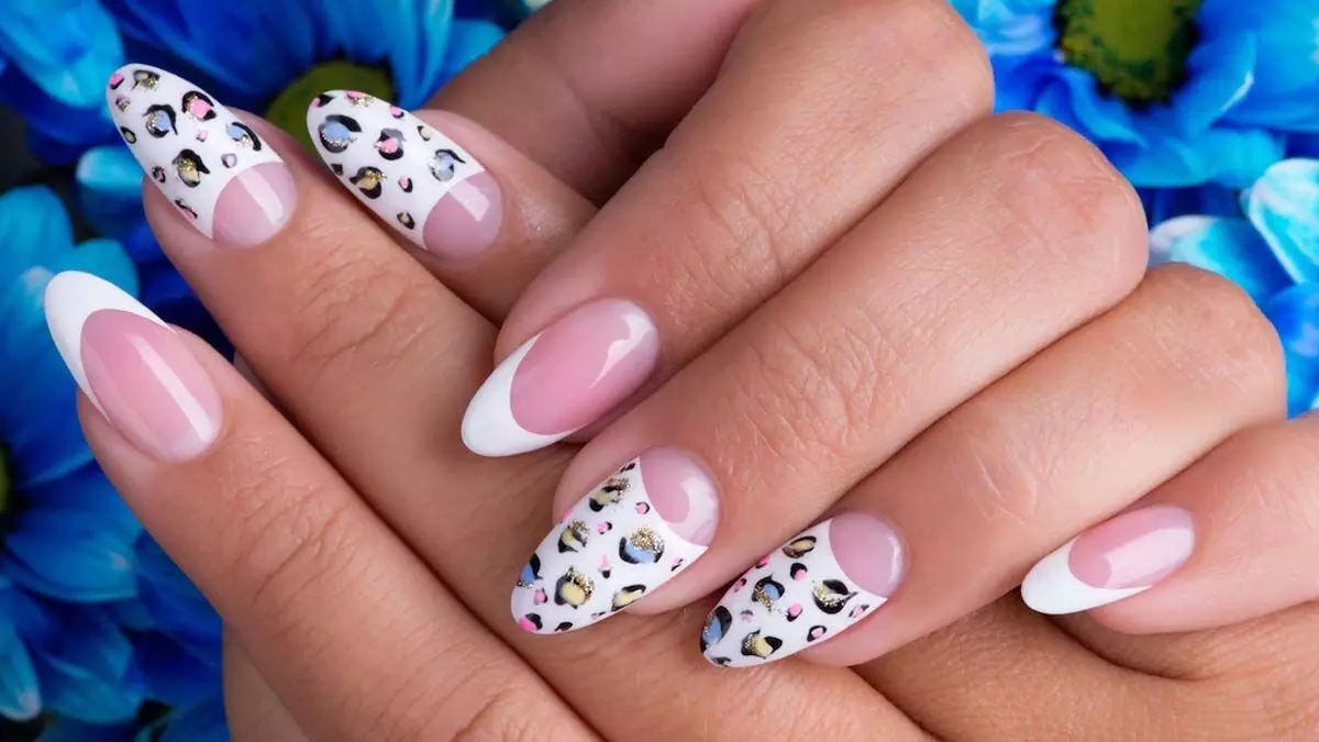 Nail art करने के लिए अपनाएं करें ये चीजें, लगेंगे बेहद सुन्दर