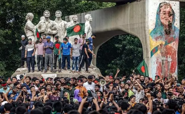 हम भारत के साथ मैत्रीपूर्ण संबंध चाहते हैं: Bangladeshs prominent leader