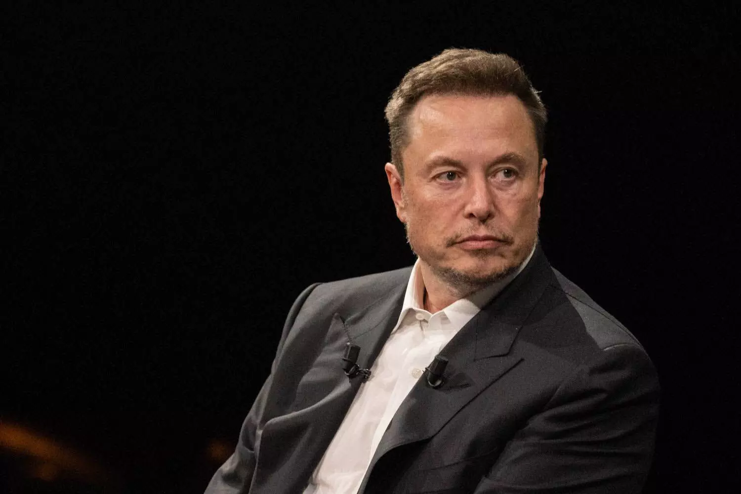 साइबरबुलिंग के मुकदमे में Elon Musk और जेके राउलिंग का नाम