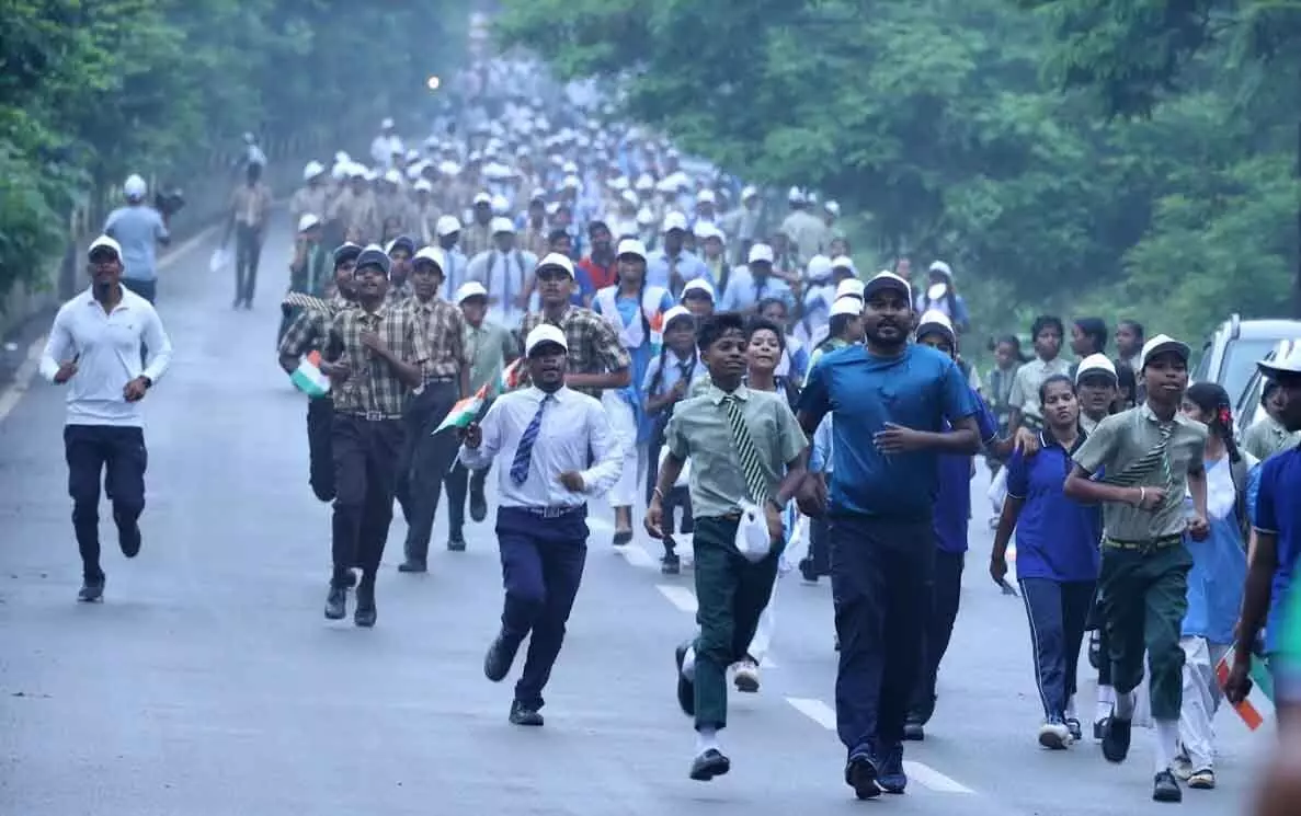 तिरंगा पूर्वजों के बलिदान और भविष्य की नींव सशक्त बनाने का प्रतीक : कलेक्टर कार्तिकेया गोयल