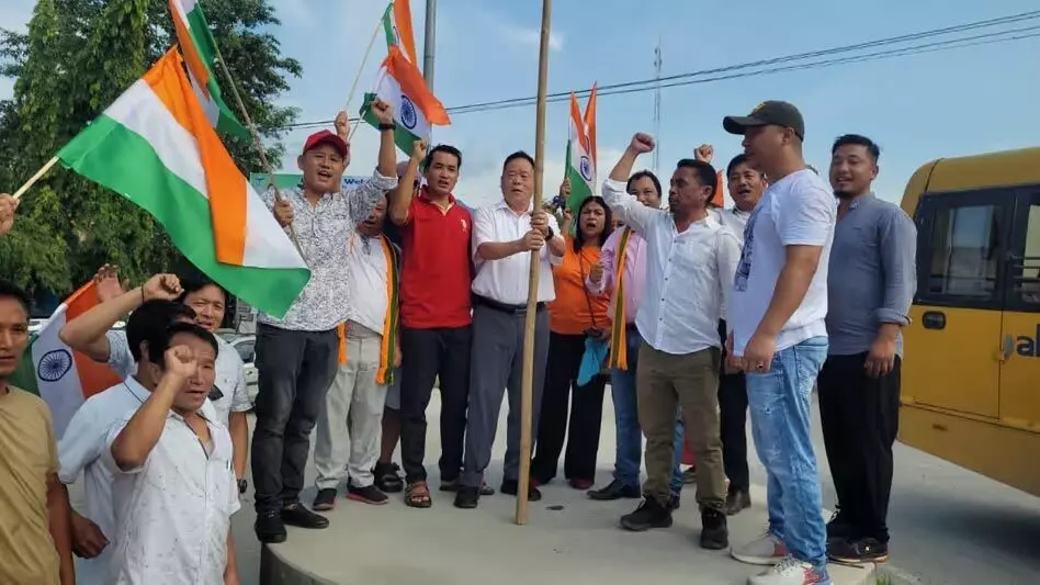 Arunachal : पापुम पारे बीजेपी ने शहीदों के सम्मान में निकाली तिरंगा यात्रा