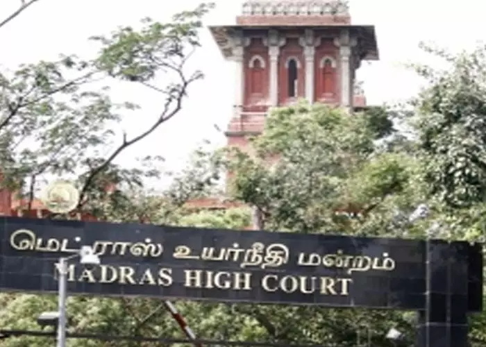 Madras HC: स्वतंत्रता दिवस पर तिरंगा लेकर किसी भी रैली पर रोक नहीं लगाई जानी चाहिए