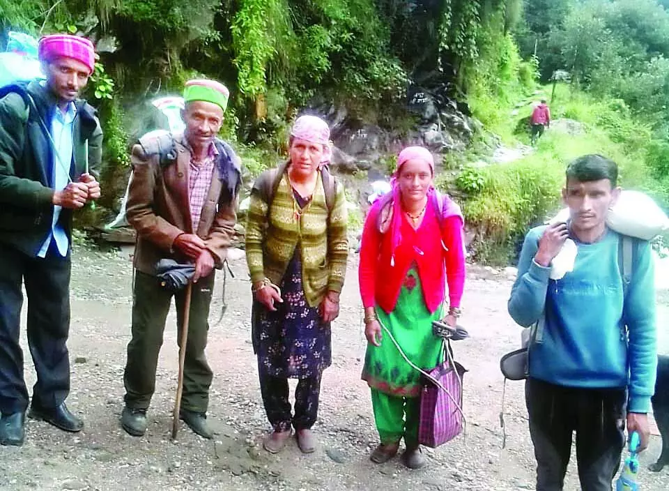 Chauharghati के आपदा प्रभावित इलाकों को भेजा राशन