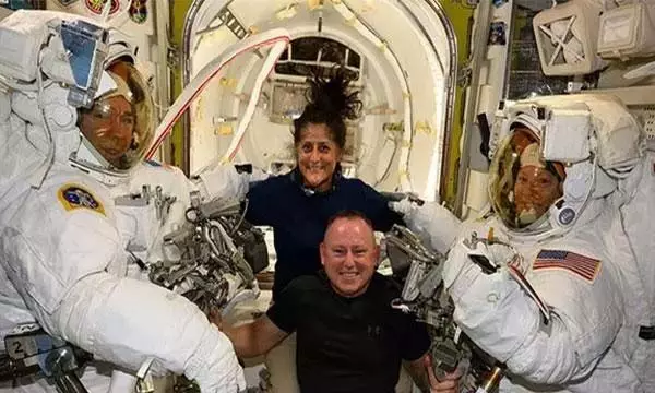 NASA इस महीने के अंत तक यात्रियों के घर वापसी मार्ग पर निर्णय लेगा