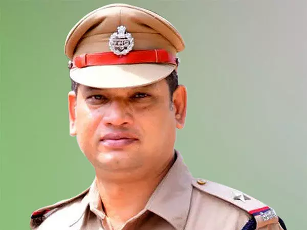 Andhra Pradesh: स्वतंत्रता दिवस की पूर्व संध्या पर आरपीएफ अधिकारी को पुलिस पदक से सम्मानित किया गया