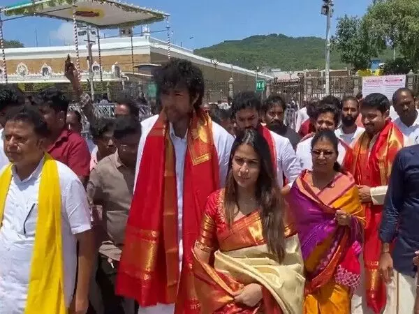 Varun Tej, Lavanya Tripathi ने तिरुमाला तिरुपति मंदिर में आशीर्वाद लिया