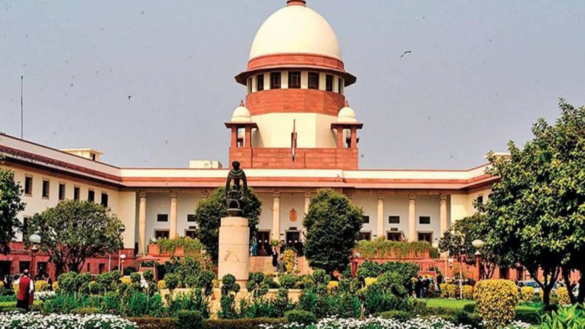 Supreme Court 2005 के बाद से खनिजों पर कर बकाया मांगने की अनुमति दी