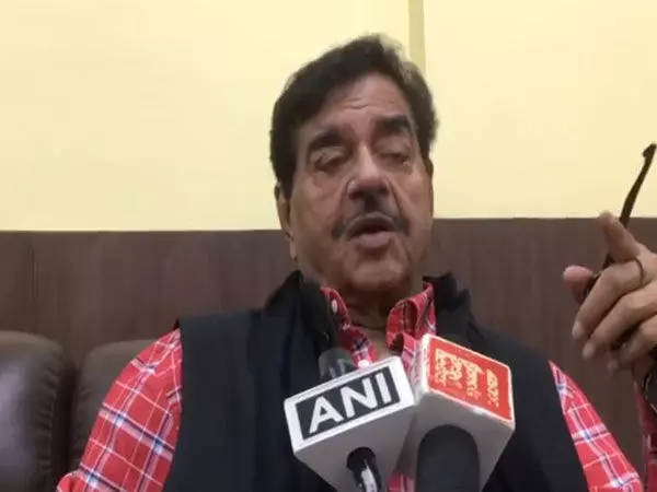 BJP हमेशा बंगाल CM ममता बनर्जी पर हमला करने के लिए बेताब रहती है: Shatrughan Sinha