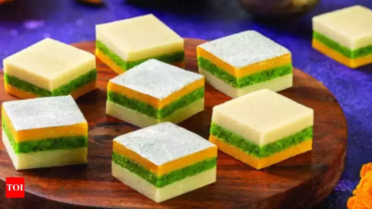 Tiranga sweets, भूल जाएंगे होटल का टेस्ट