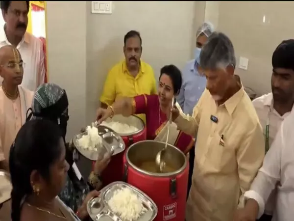 Chandrababu Naidu ने गुडीवाड़ा में अन्ना कैंटीन को फिर से किया शुरू