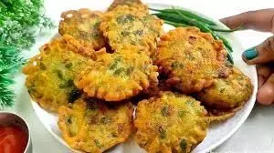 Aloo Tikki Recipe: नाश्ते में कुछ चटपटा खाने का करें मन तो ट्राई करें आलू टिक्की