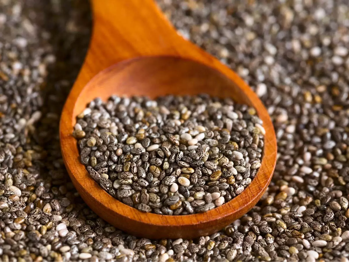 Chia seeds कई पोषक तत्वों से भरपूर होते